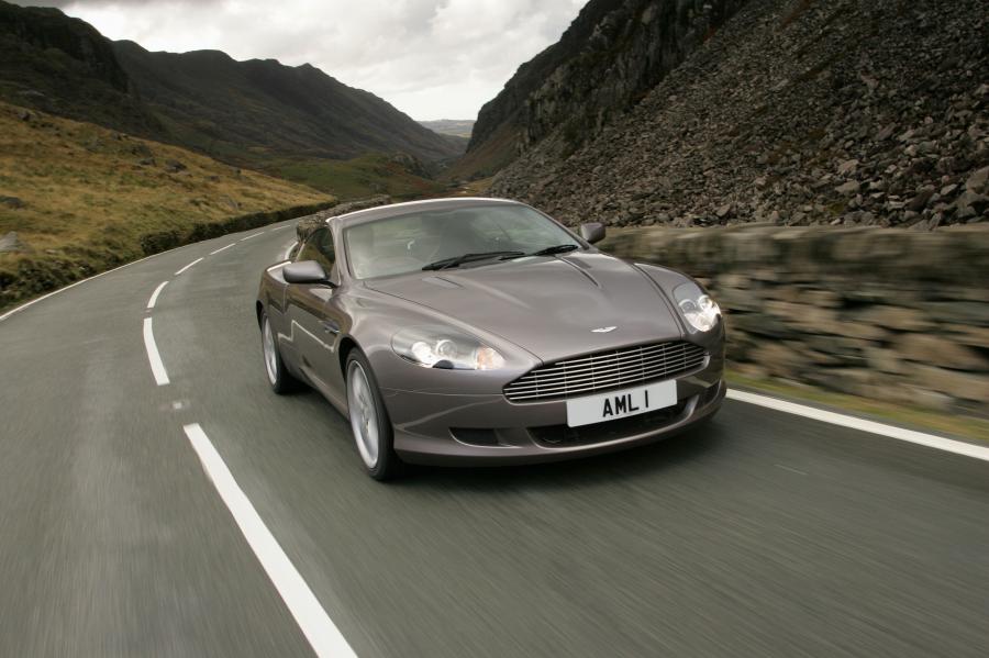  Aston Martin DB9 2004 года  (UK) (фото 15 из 24)